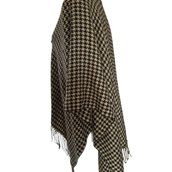 Cejon Houndstooth Cape Brown and Tan, One Size - Picture 5 of 8